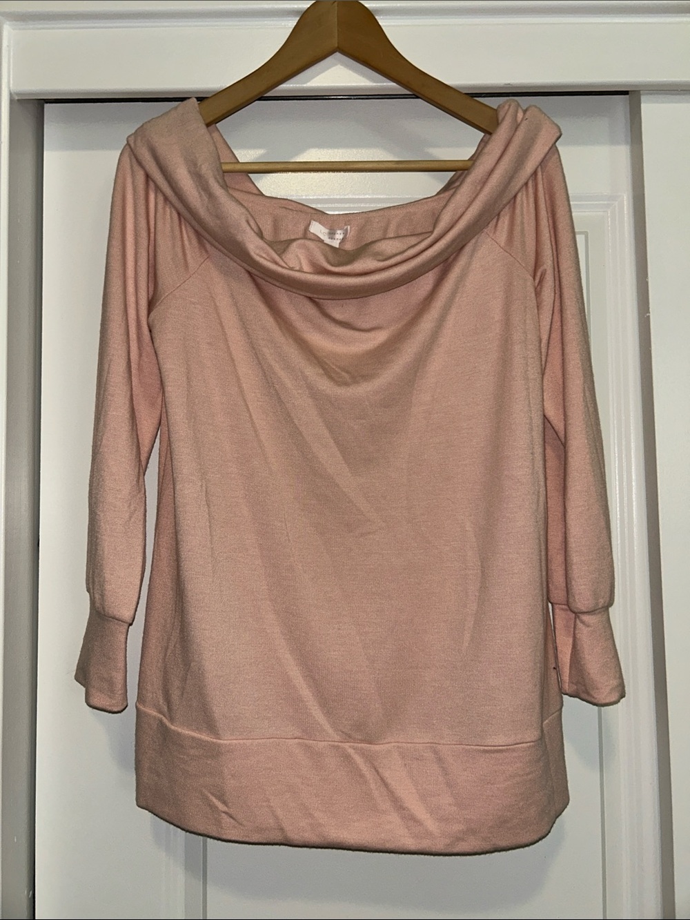 ♻️ LC Lauren Conrad Blush Off-the-Shoulder Knit Sweater